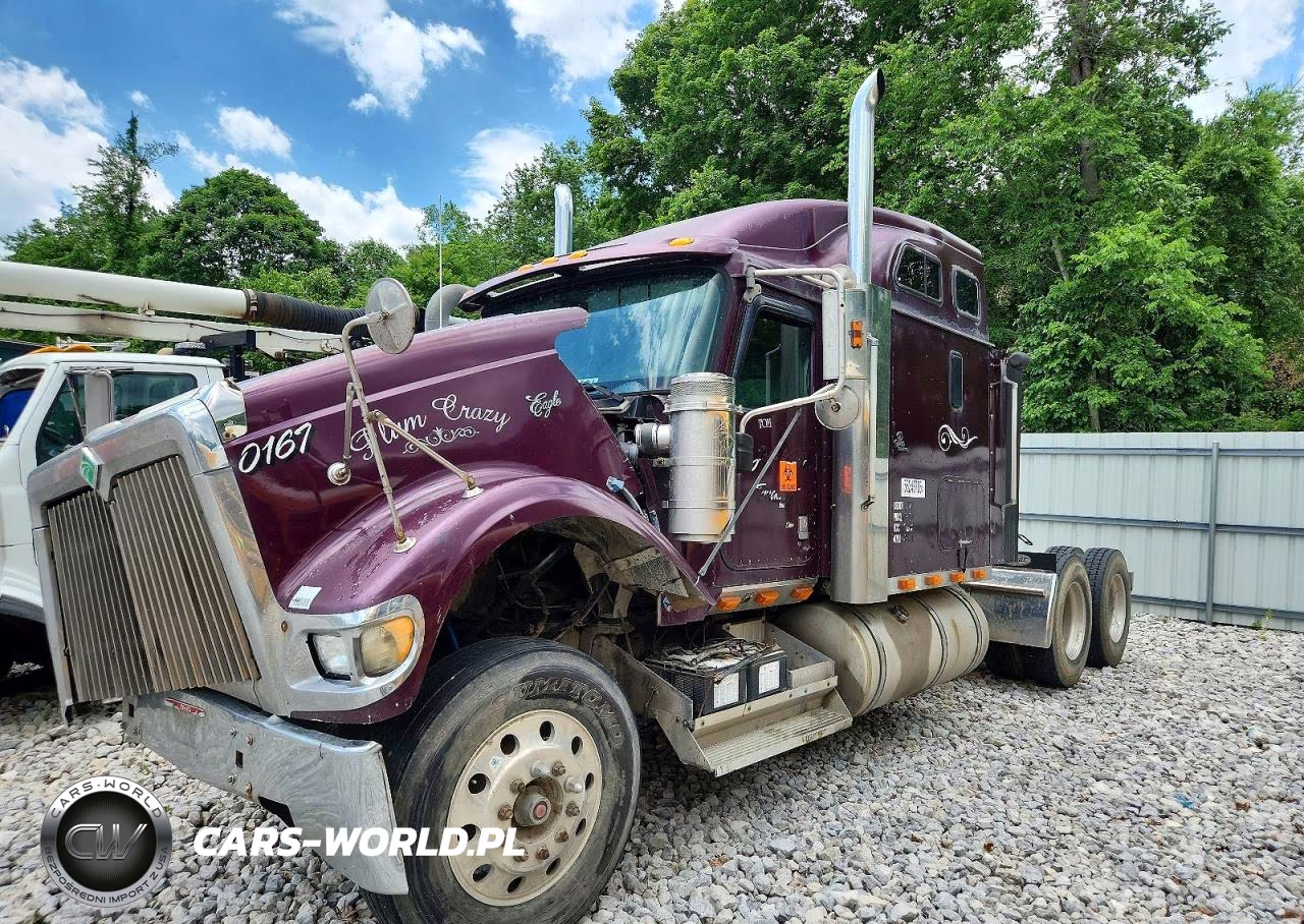 2000 International 9900I Semi Truck VIN:2HSCHASRXYC064386 - 2