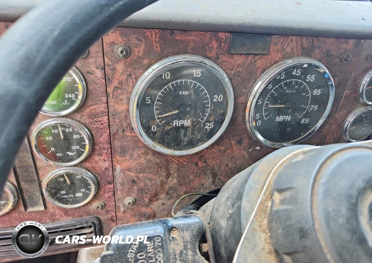 2000 International 9900I Semi Truck VIN:2HSCHASRXYC064386 - 8