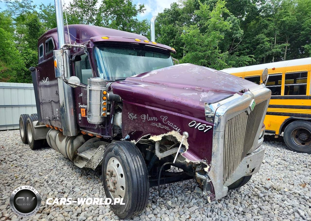 2000 International 9900I Semi Truck VIN:2HSCHASRXYC064386 - 9