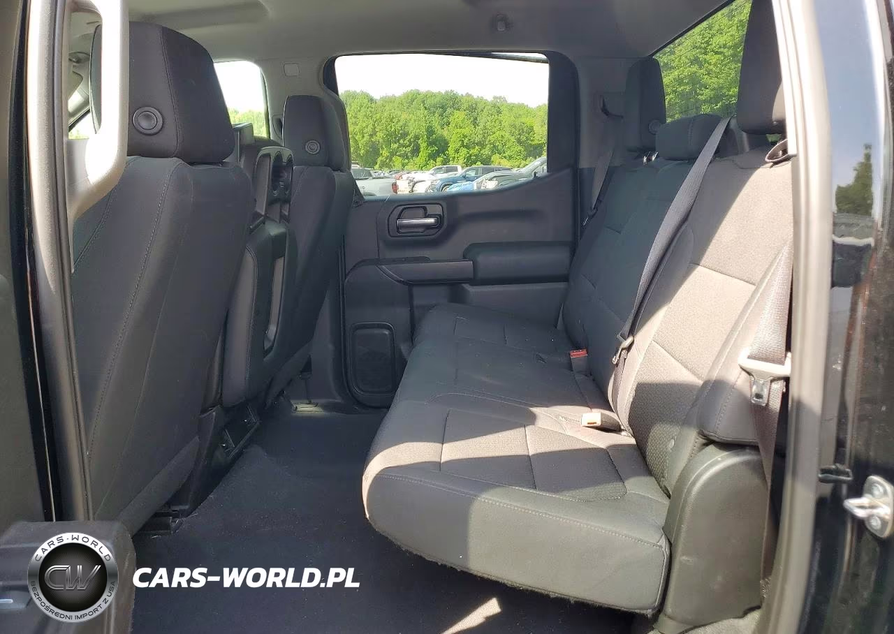 2019 Chevrolet Silverado K1500 Custom VIN:3GCPYBEHXKG307434 - 10