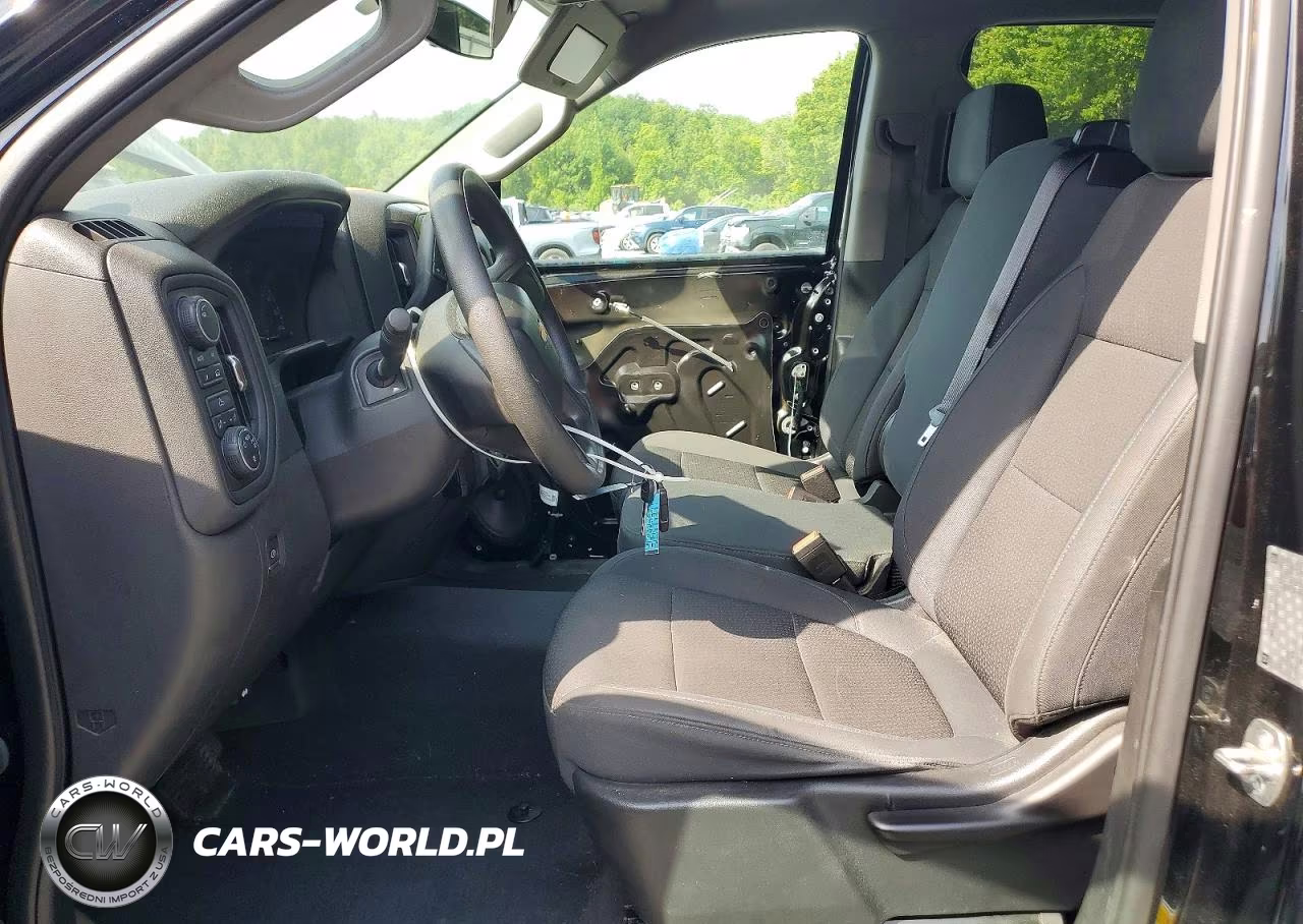 2019 Chevrolet Silverado K1500 Custom VIN:3GCPYBEHXKG307434 - 7