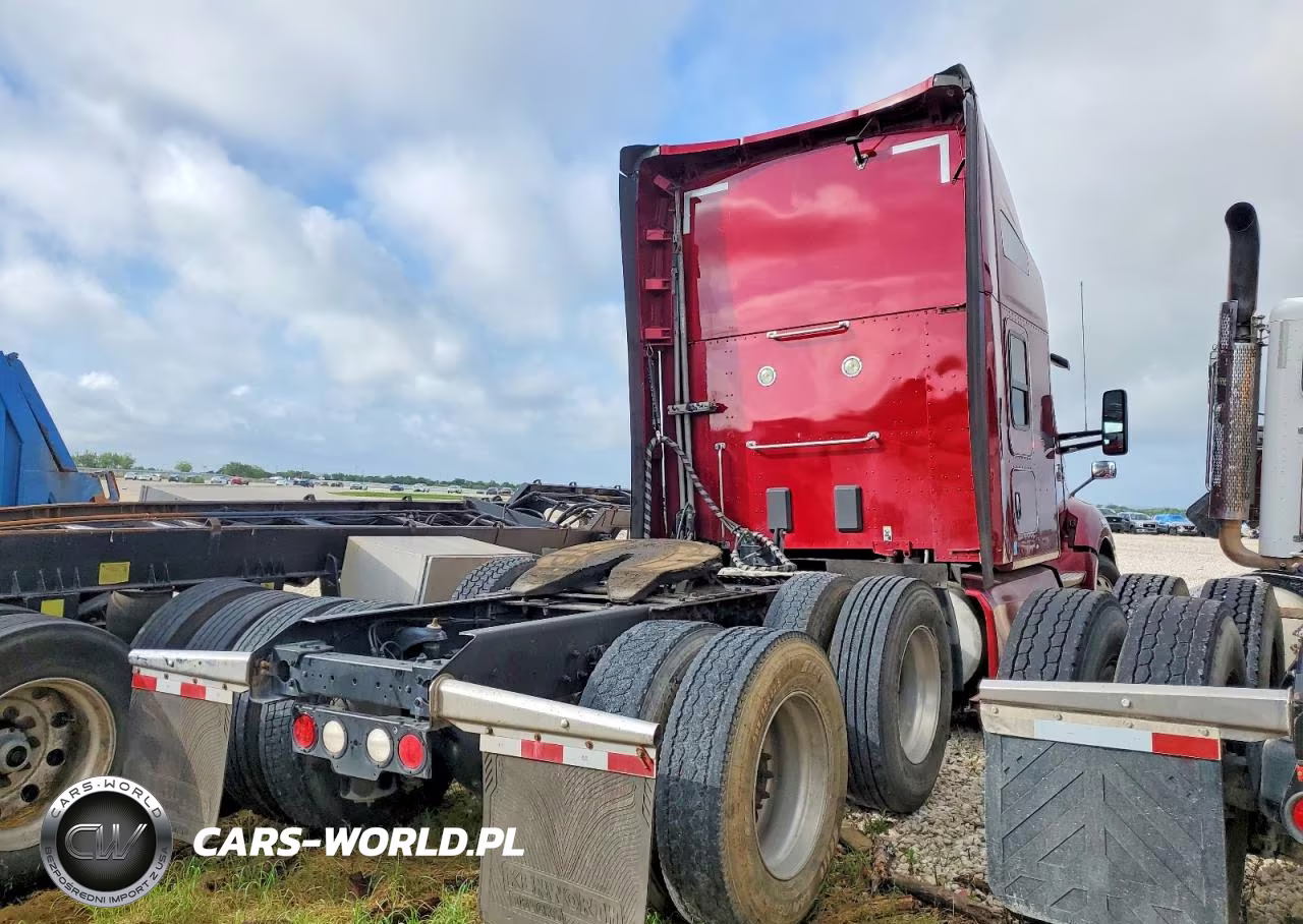 2019 Kenworth Construction T680 VIN:1XKYDP9X9KJ277344 - 4