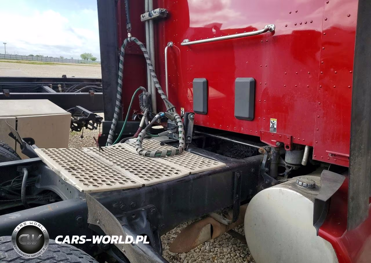 2019 Kenworth Construction T680 VIN:1XKYDP9X9KJ277344 - 6