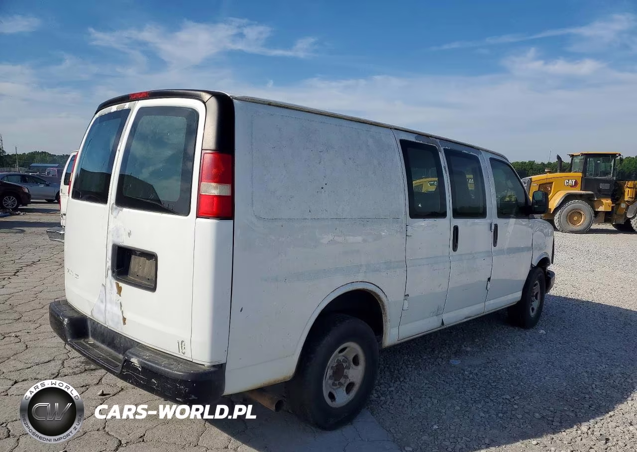 2008 Chevrolet Express G2500 VIN:1GCGG25K281204062 - 3