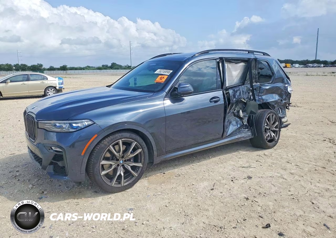 2022 BMW X7 M50I