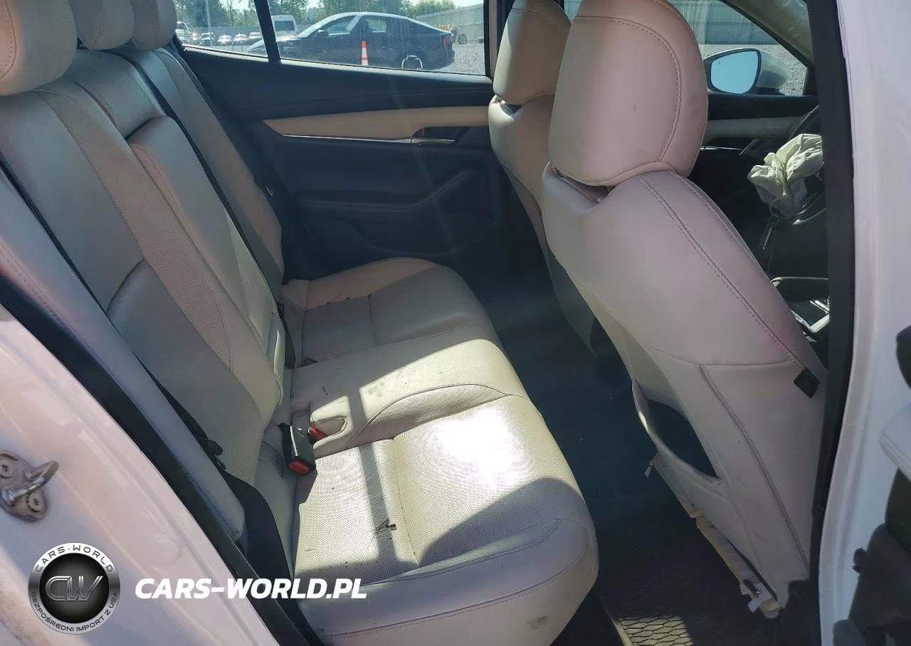 2020 Mazda 3 Premium VIN:3MZBPBEM3LM132583 - 10