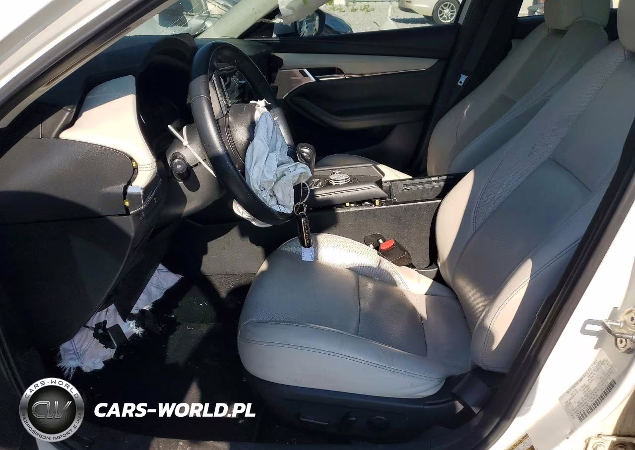 2020 Mazda 3 Premium VIN:3MZBPBEM3LM132583 - 7