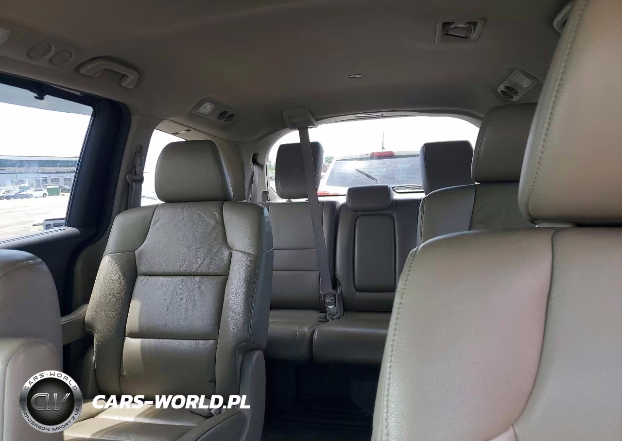 2013 Honda Odyssey Touring VIN:5FNRL5H96DB059513 - 10
