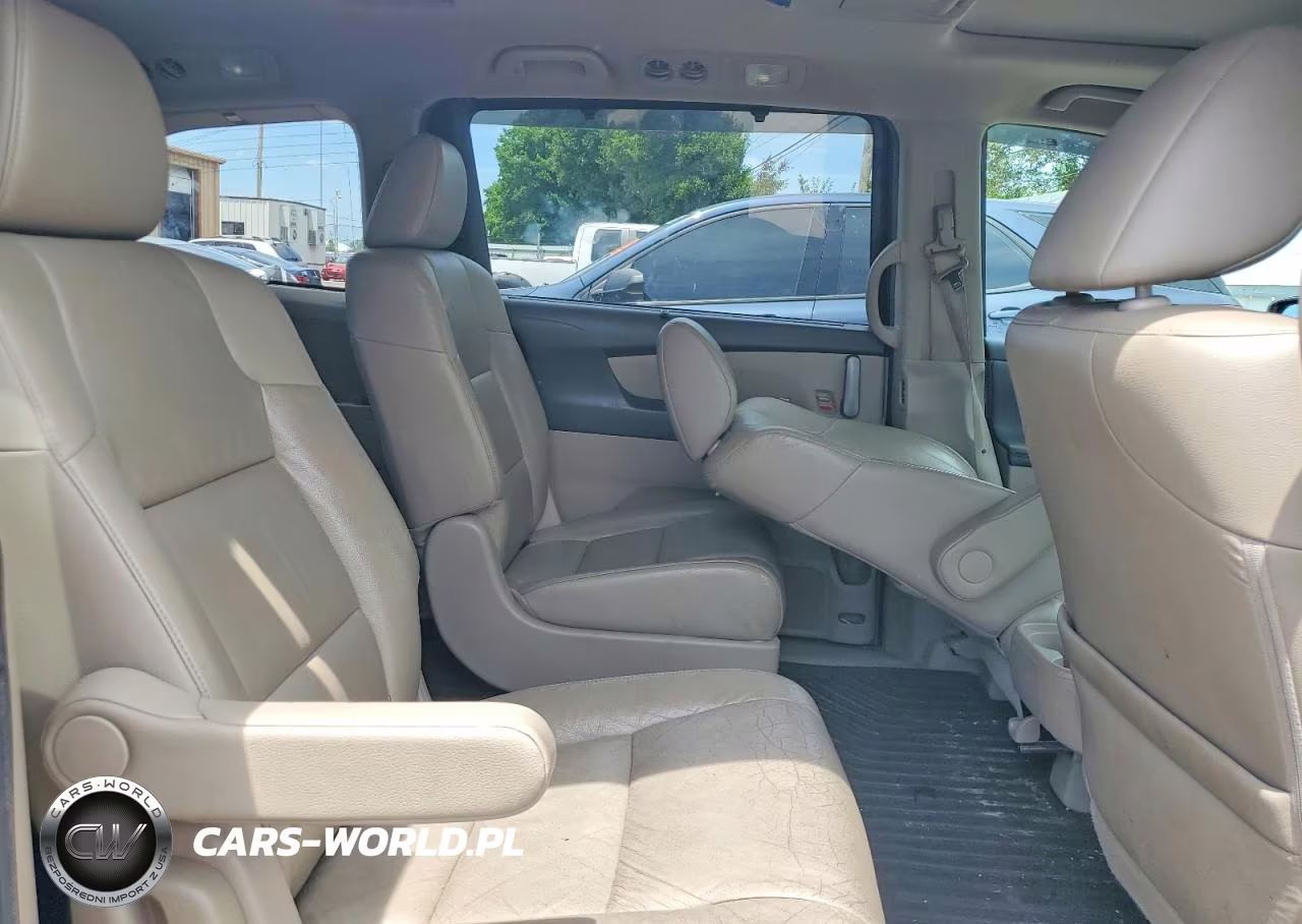 2013 Honda Odyssey Touring VIN:5FNRL5H96DB059513 - 11
