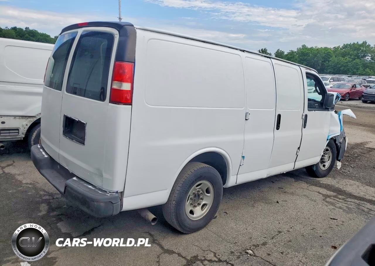 2015 Chevrolet Express G2500 VIN:1GCWGFFF2F1109518 - 3
