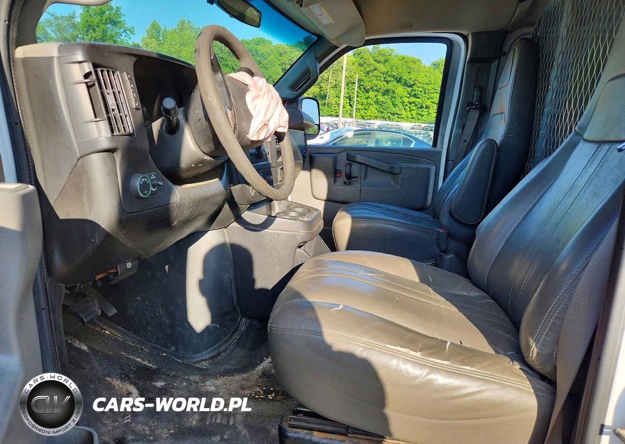 2015 Chevrolet Express G2500 VIN:1GCWGFFF2F1109518 - 7