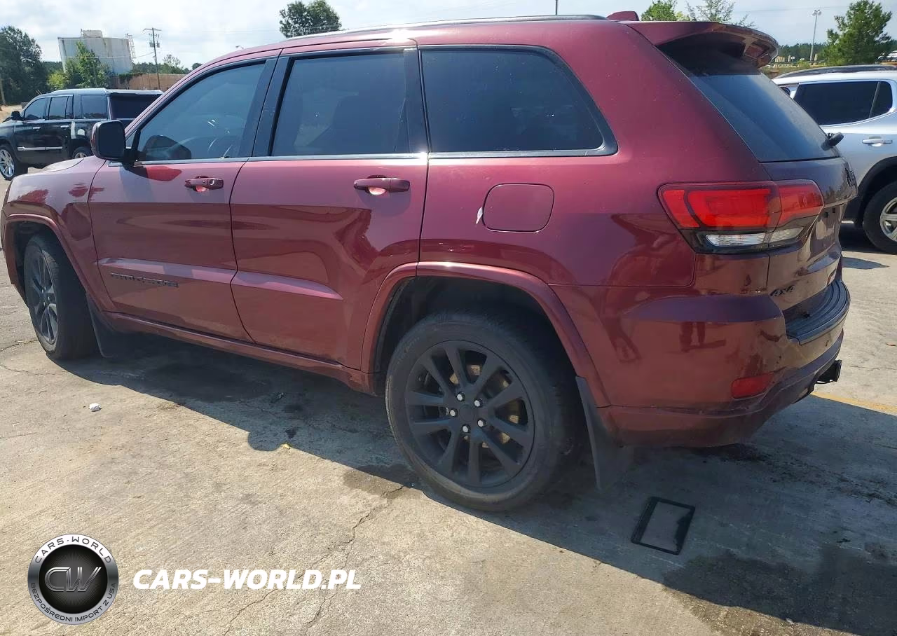 2017 Jeep Grand Cherokee Laredo VIN:1C4RJFAG8HC905986 - 2