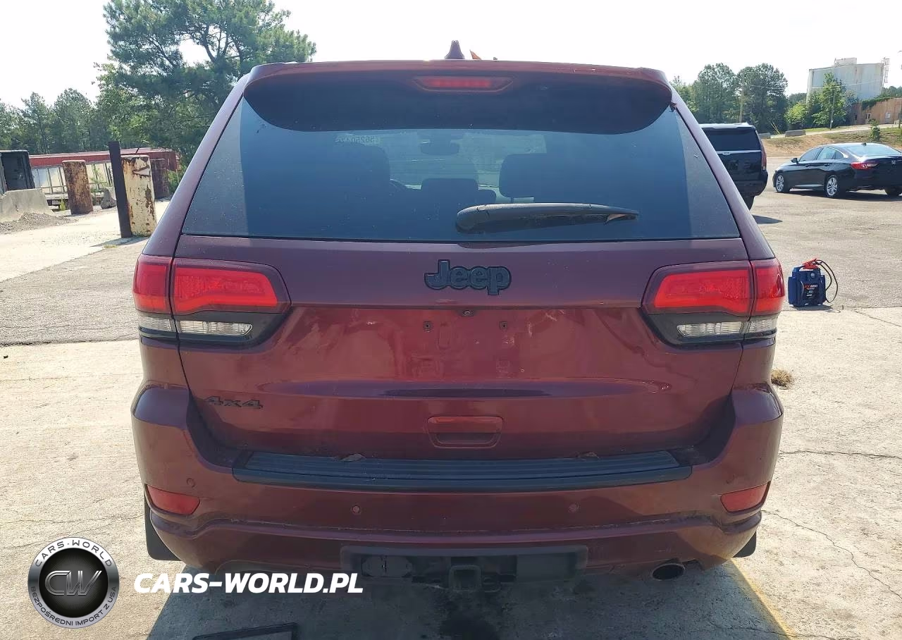 2017 Jeep Grand Cherokee Laredo VIN:1C4RJFAG8HC905986 - 6