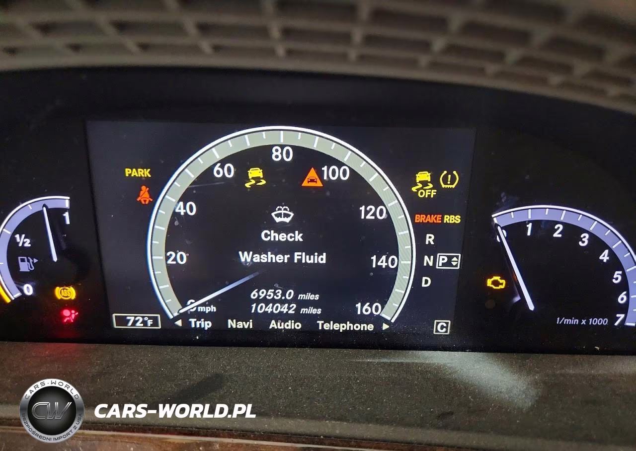 2010 Mercedes-Benz S 400 VIN:WDDNG9FB3AA302155 - 9