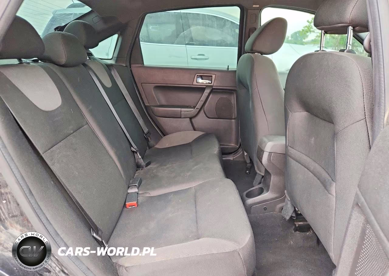 2009 Ford Focus Ses VIN:1FAHP36NX9W238179 - 10