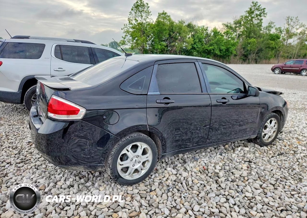 2009 Ford Focus Ses VIN:1FAHP36NX9W238179 - 3