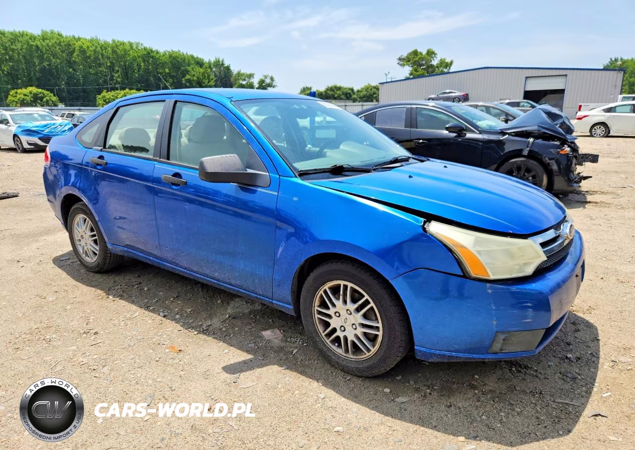 2010 Ford Focus Se VIN:1FAHP3FN5AW248302 - 4
