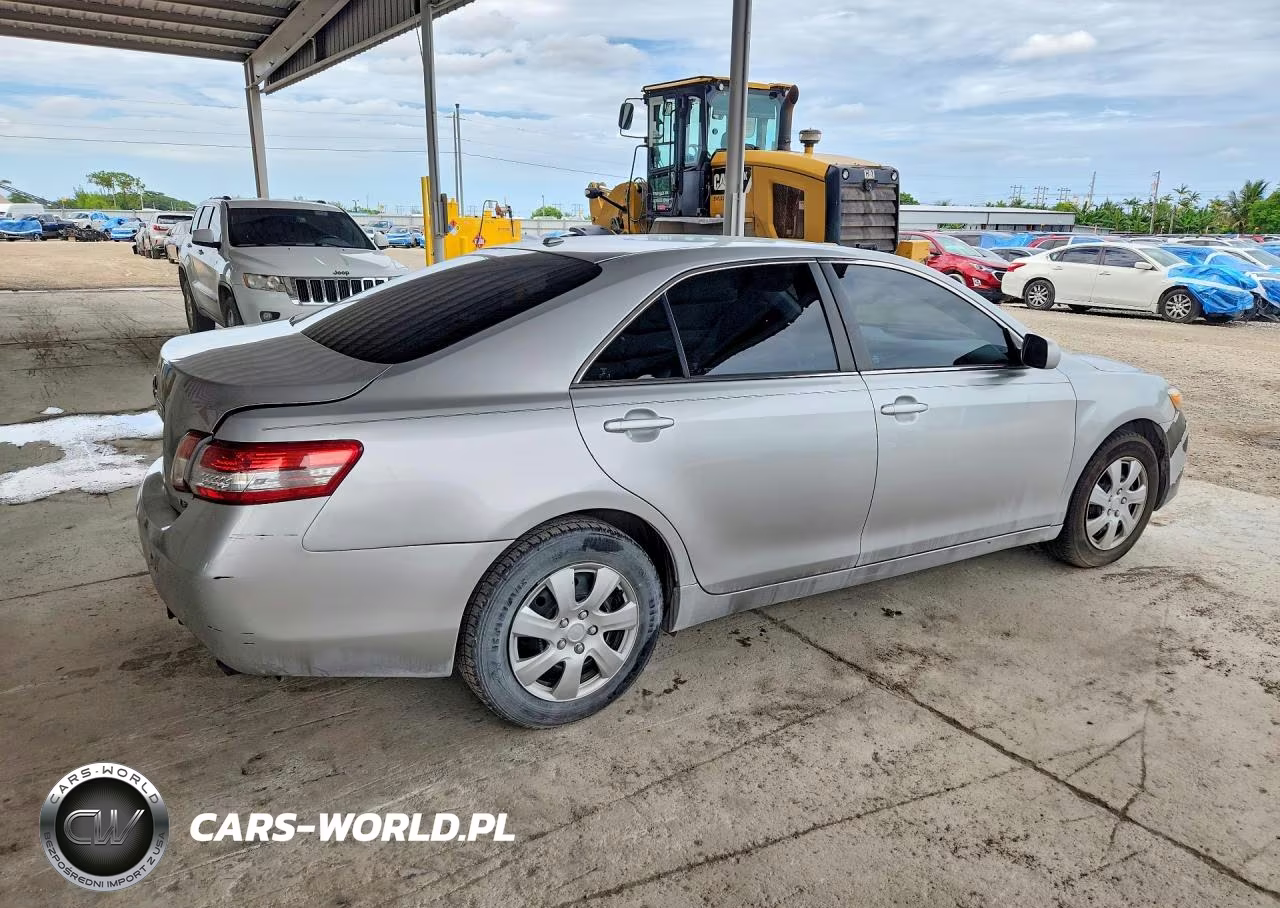 2010 Toyota Camry Le VIN:4T1BF3EK4AU016291 - 3