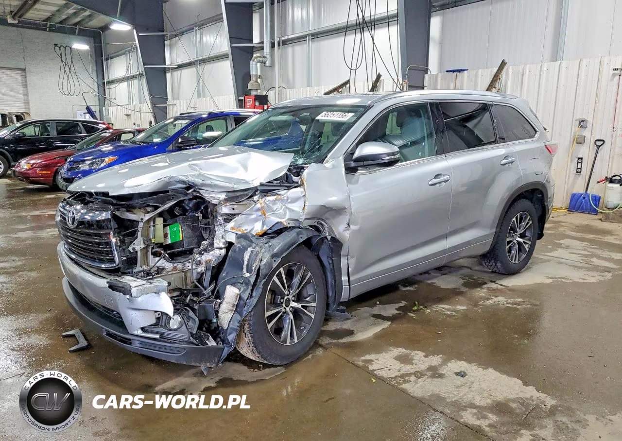 2016 Toyota Highlander Xle – zdjęcie 1 z 13