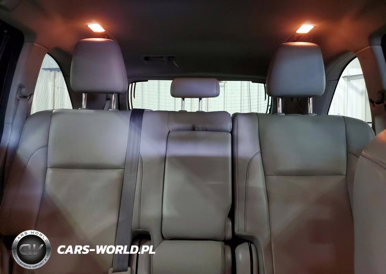 2016 Toyota Highlander Xle VIN:5TDJKRFH2GS305748 - 10