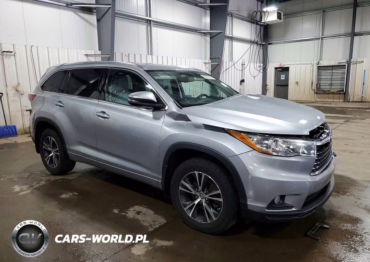 2016 Toyota Highlander Xle VIN:5TDJKRFH2GS305748 - 4