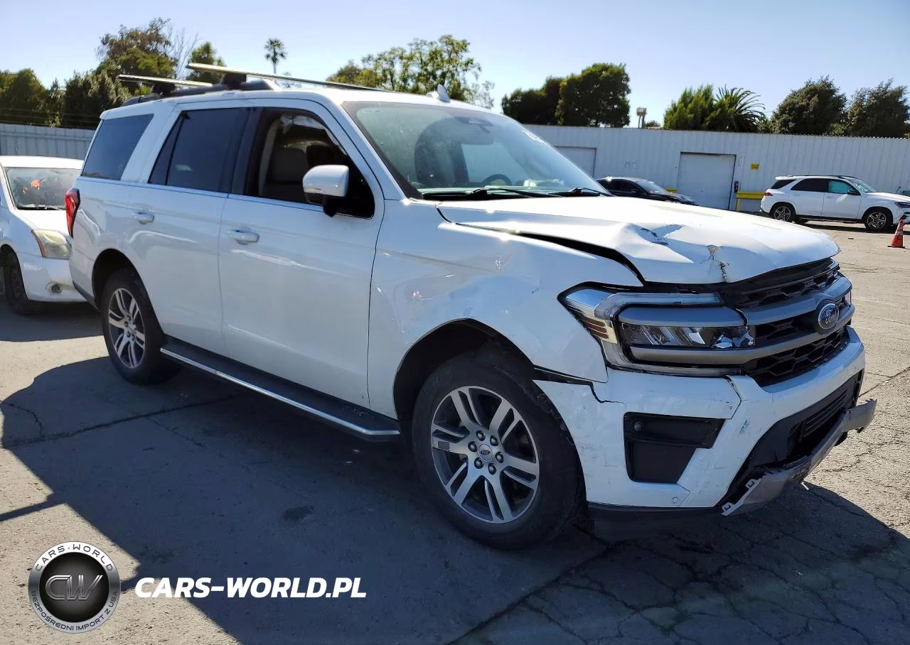 2023 Ford Expedition Xlt VIN:1FMJU1J8XPEA63439 - 4