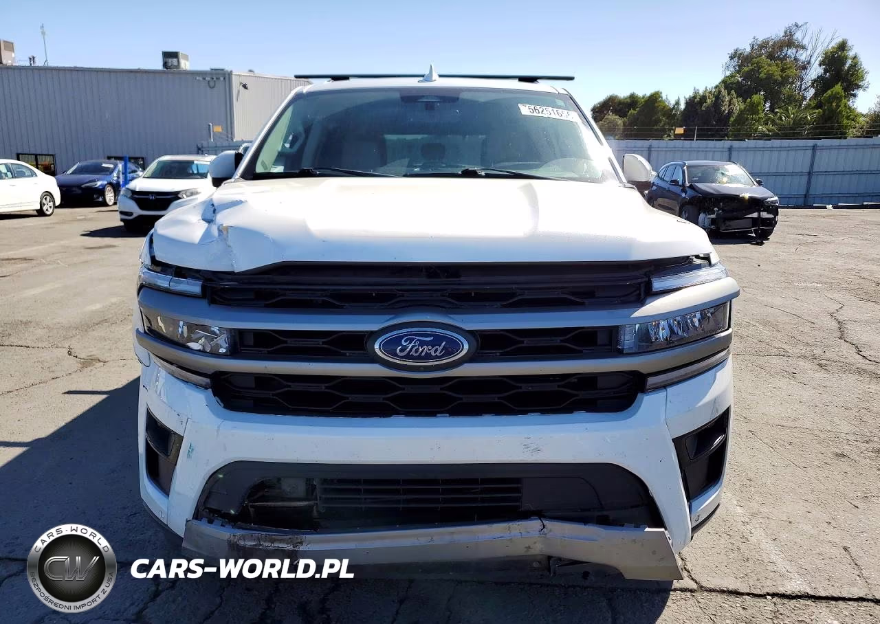 2023 Ford Expedition Xlt VIN:1FMJU1J8XPEA63439 - 5