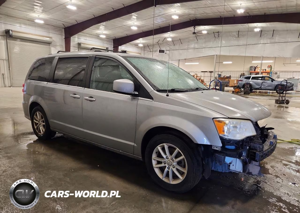 2019 Dodge Grand Caravan Sxt VIN:2C4RDGCG0KR753078 - 4