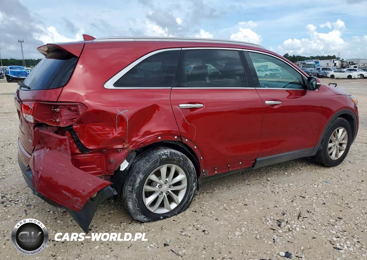2018 Kia Sorento Lx VIN:5XYPG4A34JG411326 - 3