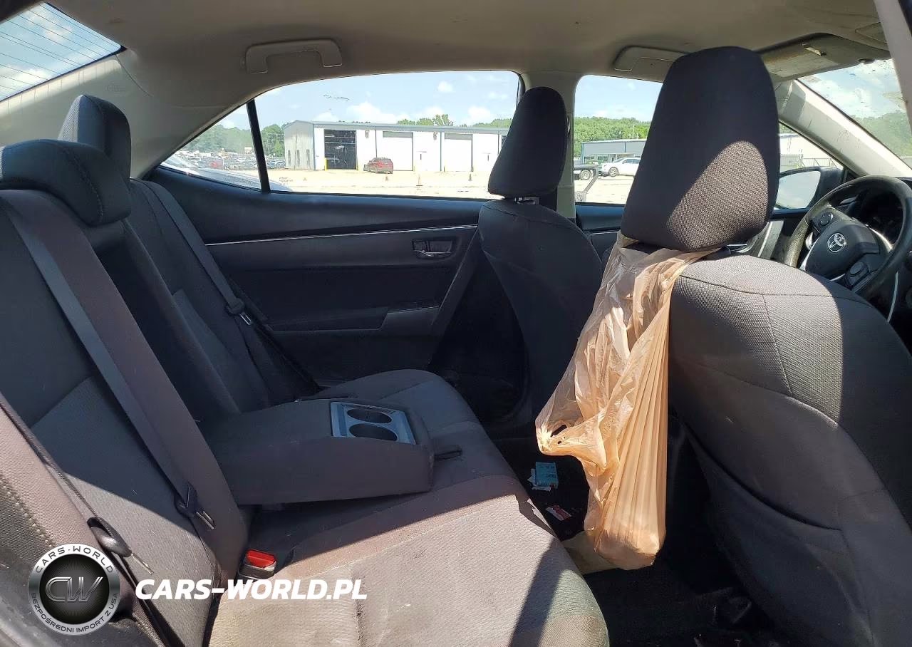 2018 Toyota Corolla Le VIN:2T1BURHE6JC056078 - 10