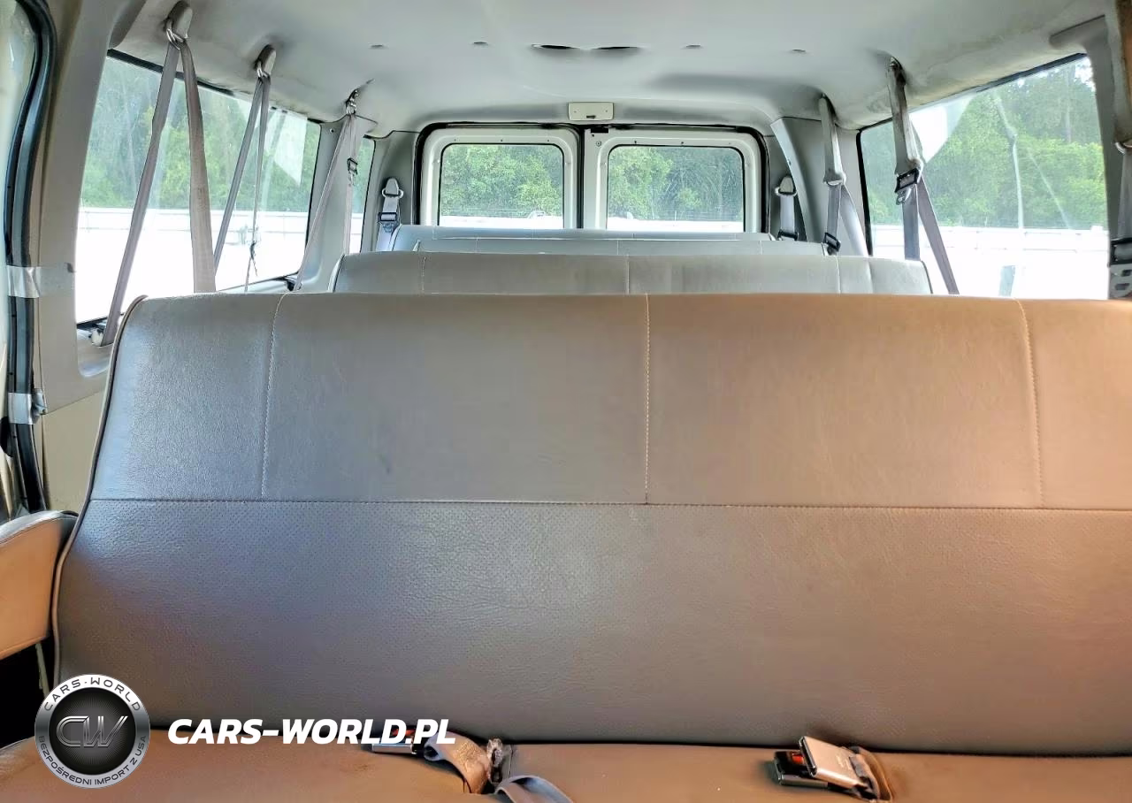 1998 Ford Econoline E350 Super Duty VIN:1FBSS31L0WHA39067 - 10