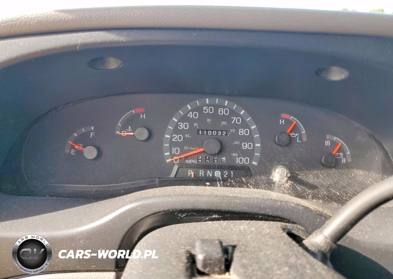 1998 Ford Econoline E350 Super Duty VIN:1FBSS31L0WHA39067 - 9
