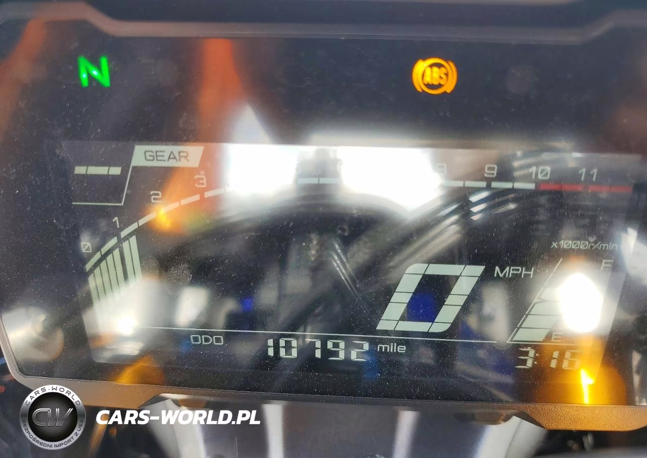 2025 Yamaha Yzfr7 VIN:JYARM38E5SA015812 - 7