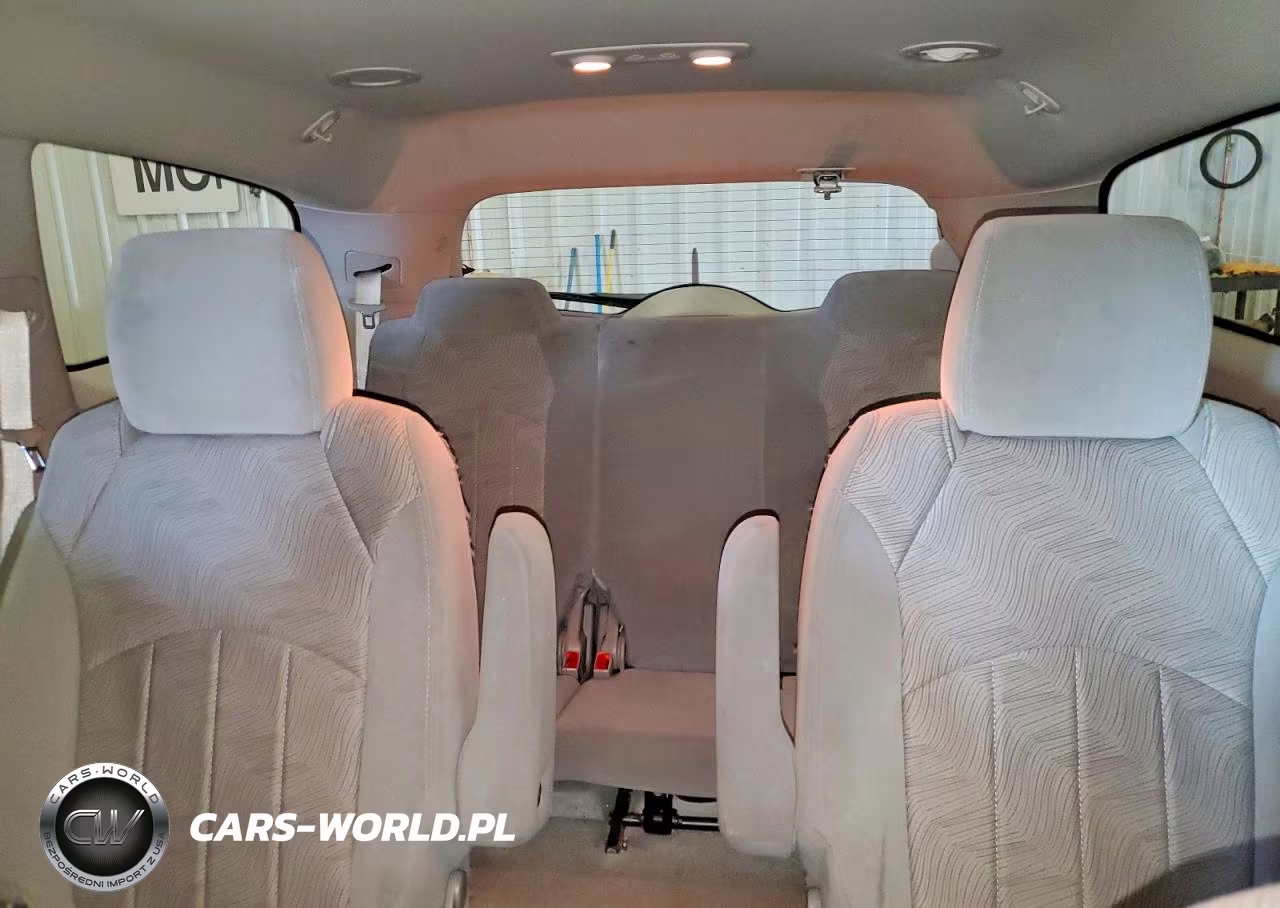 2017 Buick Enclave VIN:5GAKRAKD4HJ199999 - 10
