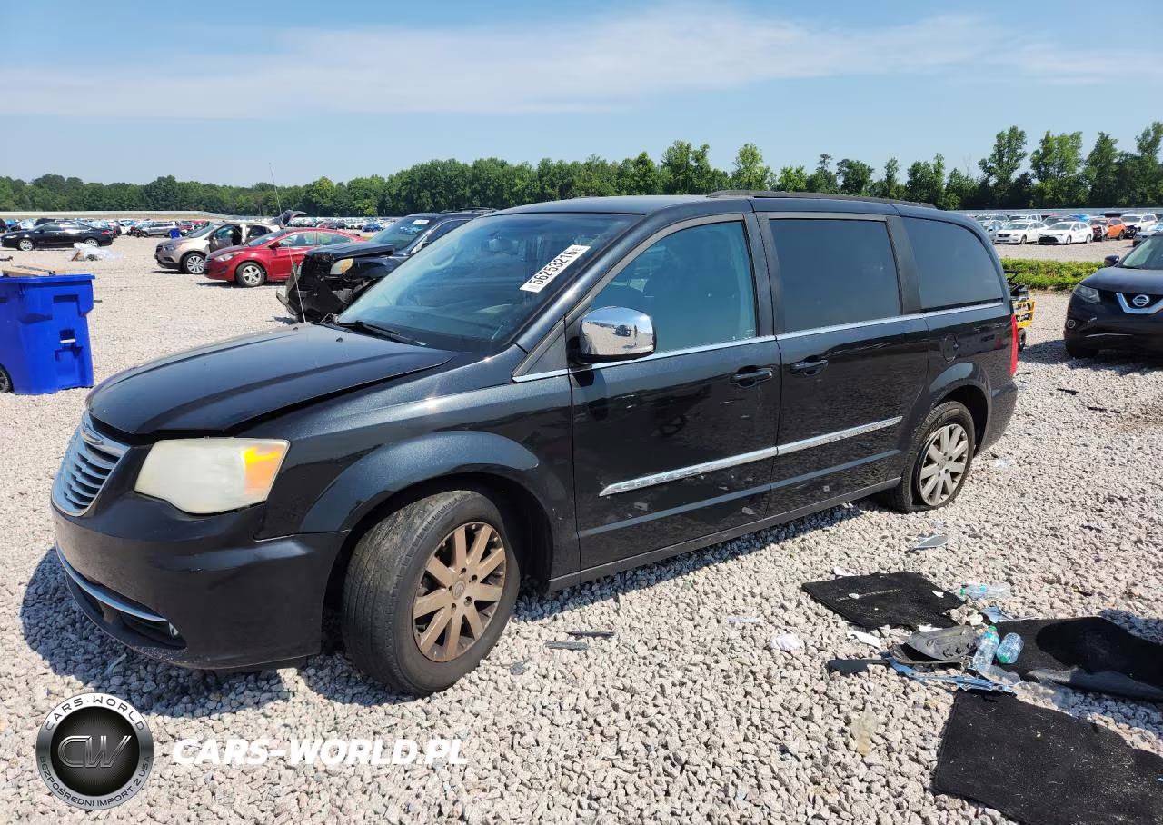 2011 Chrysler Town & Country Touring L