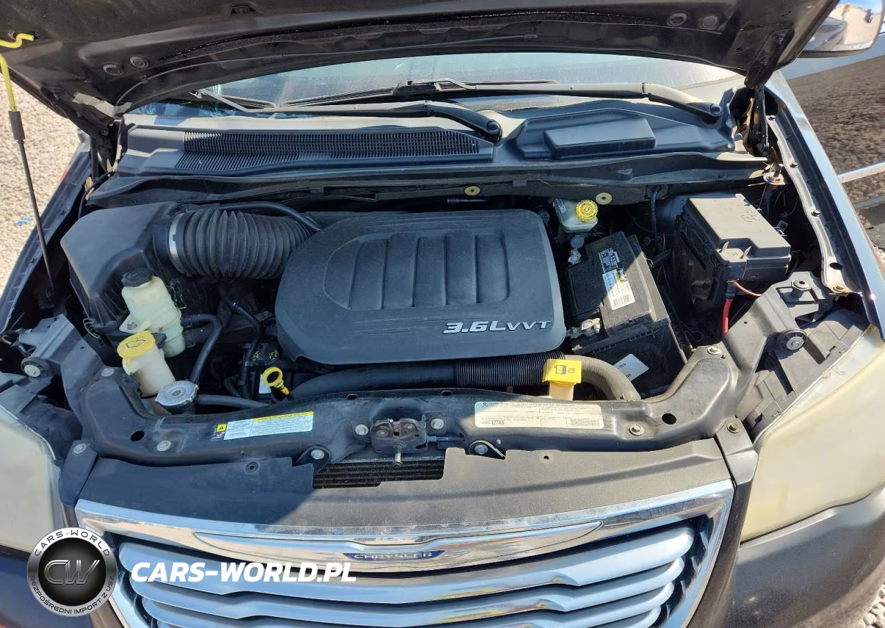 2011 Chrysler Town & Country Touring L VIN:2A4RR8DG3BR617687 - 12