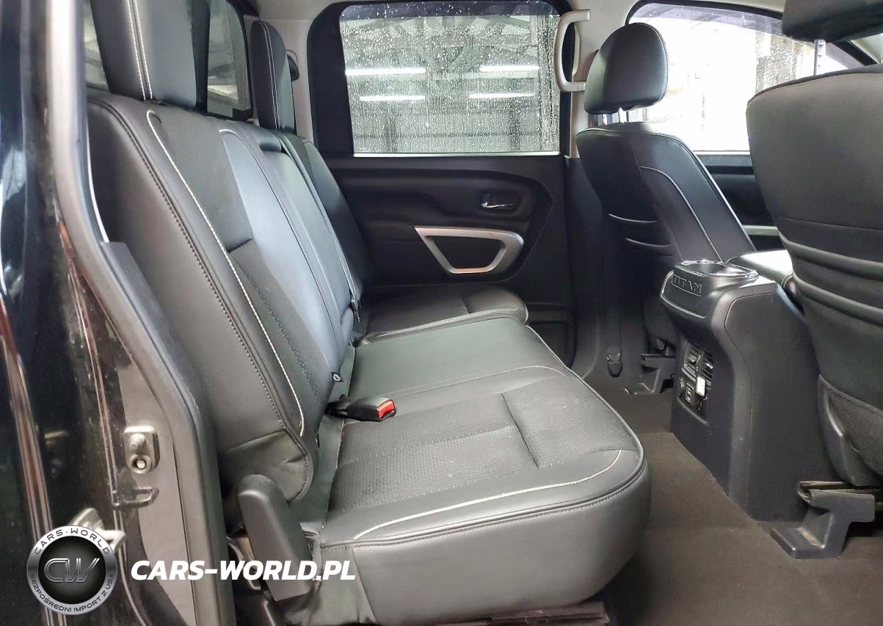 2019 Nissan Titan Pro-4X VIN:1N6AA1E55KN501318 - 10