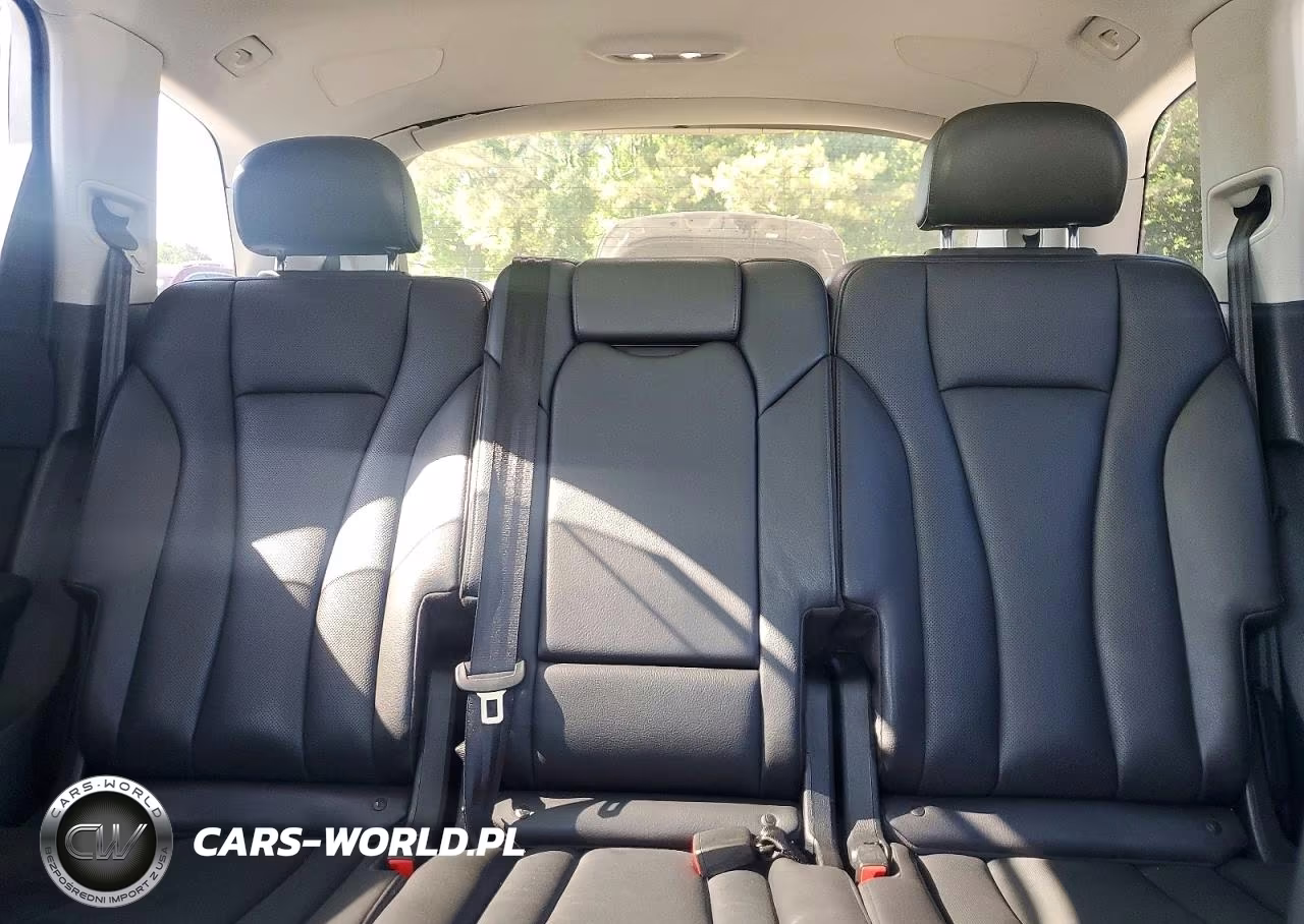 2018 Audi Q7 Prestige VIN:WA1VAAF79JD027988 - 10