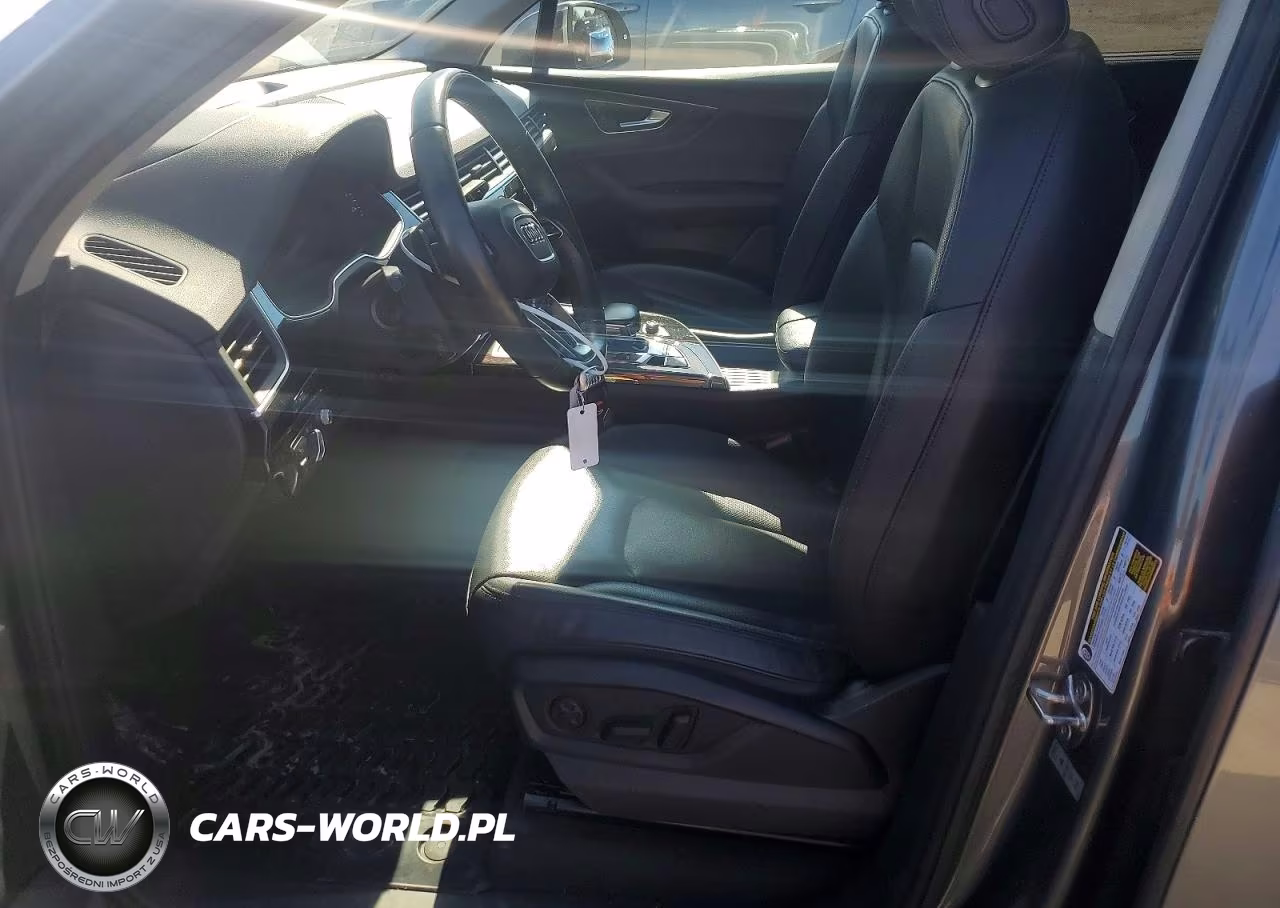 2018 Audi Q7 Prestige VIN:WA1VAAF79JD027988 - 7