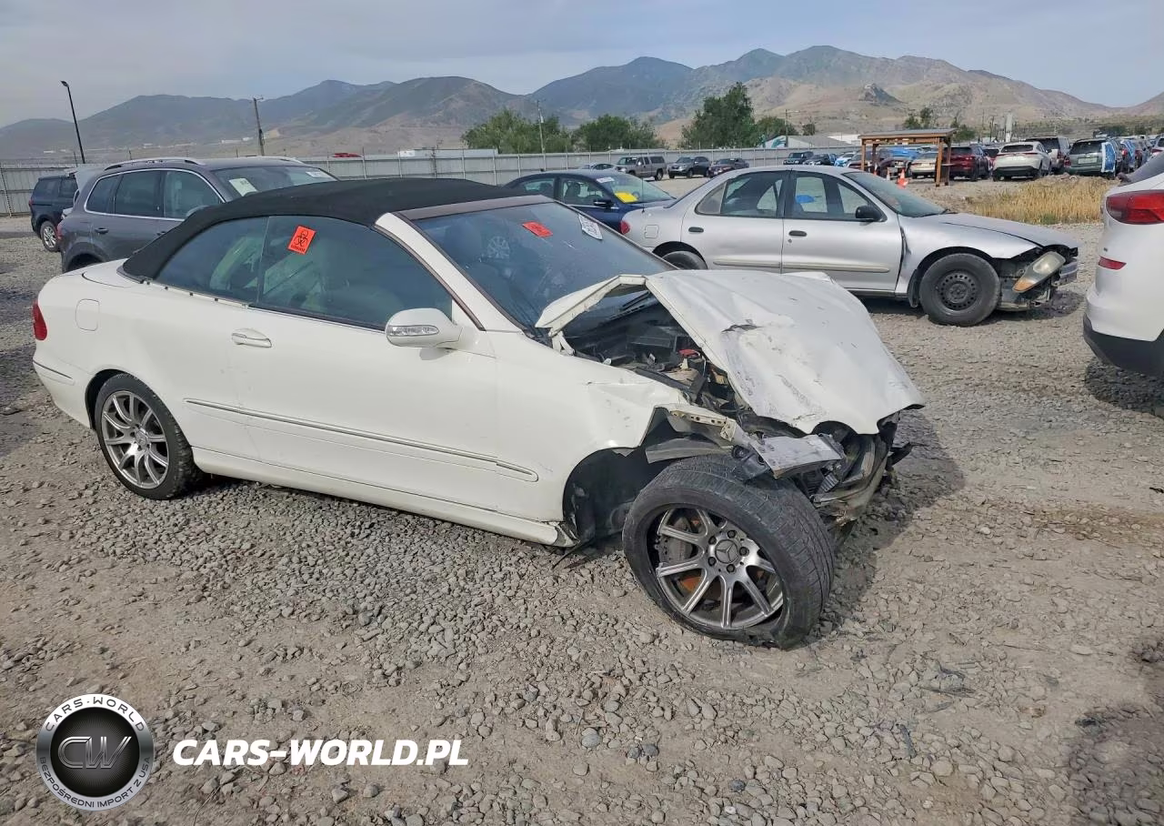 2007 Mercedes-Benz Clk 350 VIN:WDBTK56GX7F212614 - 4