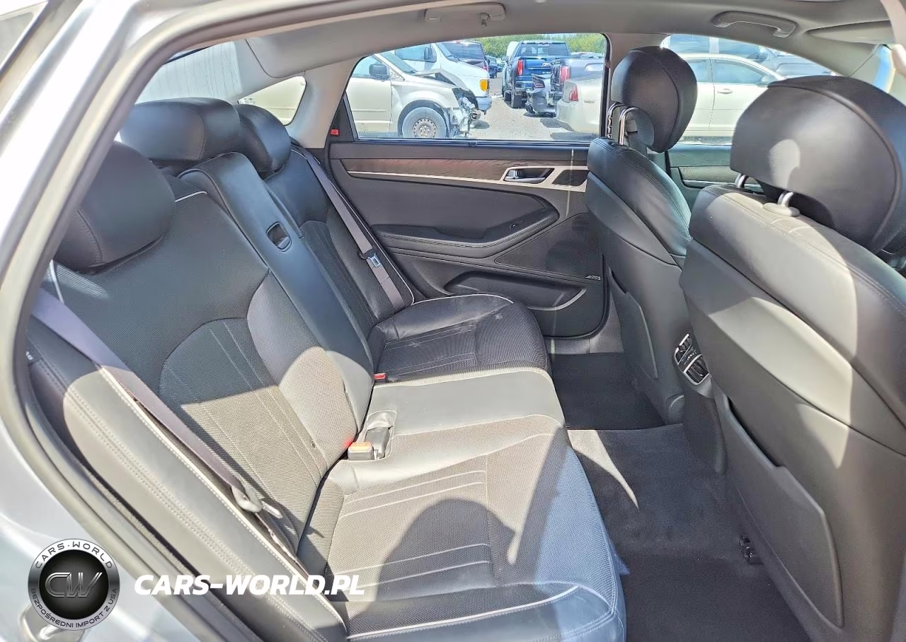 2017 Genesis G80 3.8 VIN:KMHGN4JE7HU206420 - 10