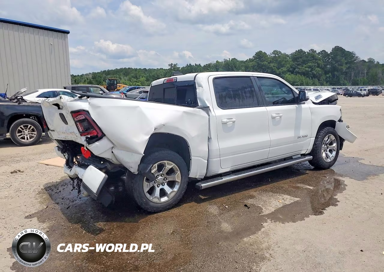2019 Ram 1500 Big Horn VIN:1C6SRFFT5KN820803 - 3