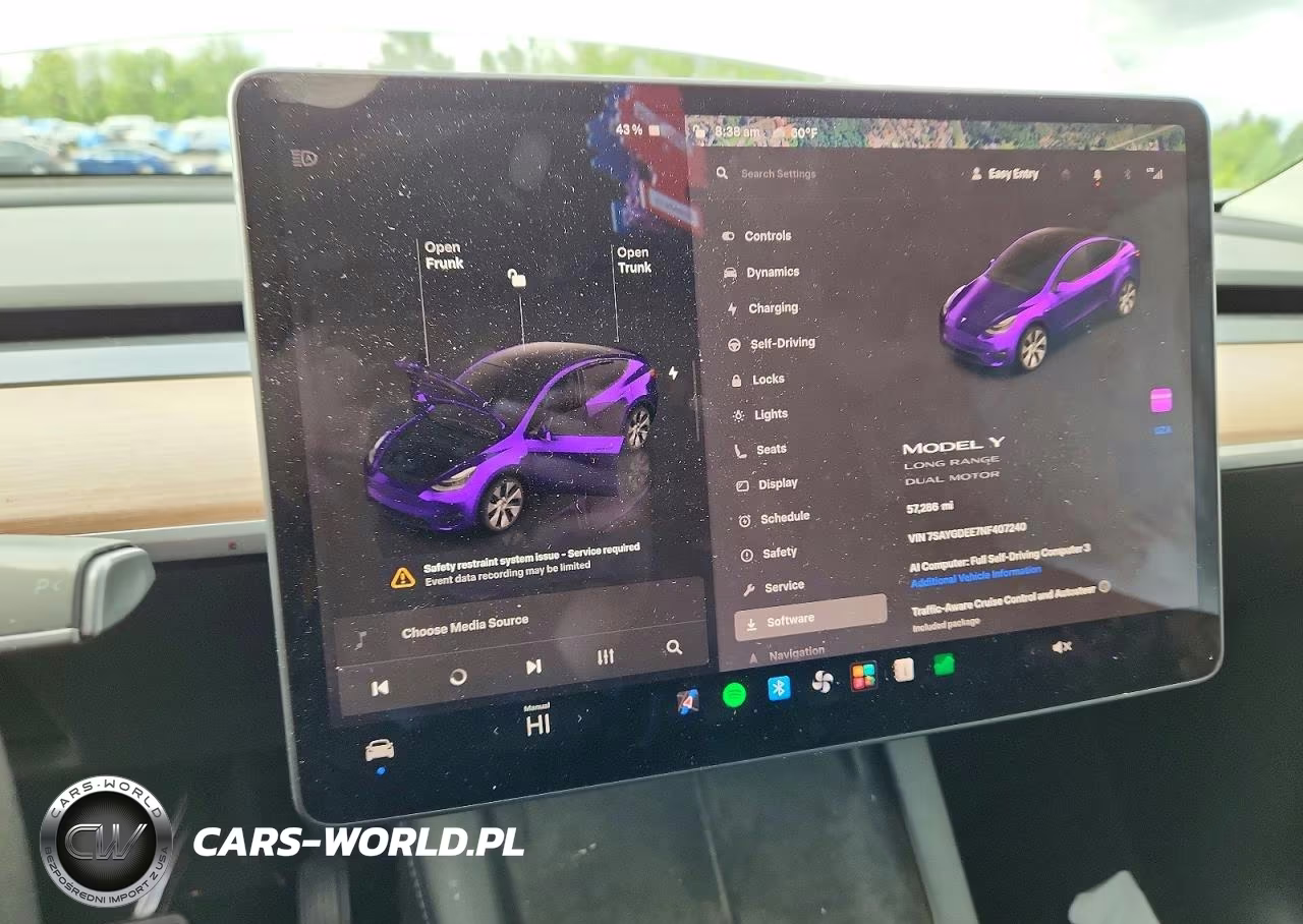 2022 Tesla Model Y VIN:7SAYGDEE7NF407240 - 9