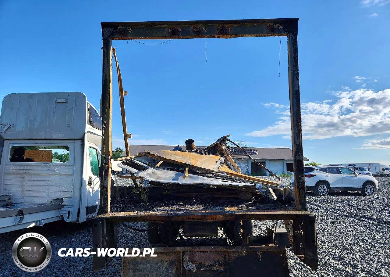 2010 Isuzu Npr Box Truck VIN:JALC4W16XA7000246 - 6