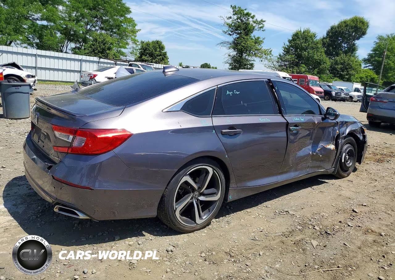 2018 Honda Accord Sport VIN:1HGCV1F33JA097648 - 3
