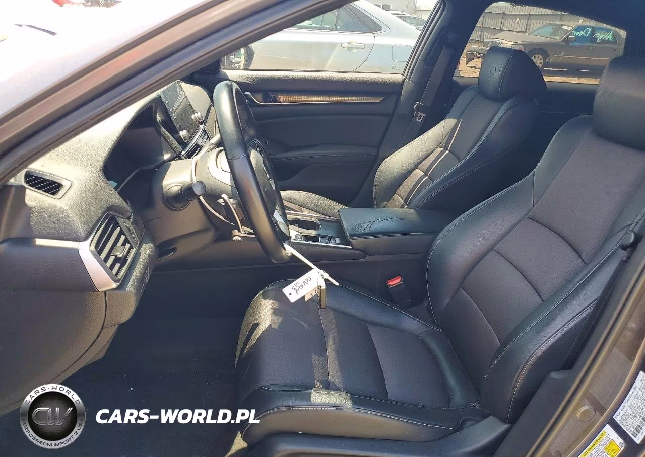 2018 Honda Accord Sport VIN:1HGCV1F33JA097648 - 7