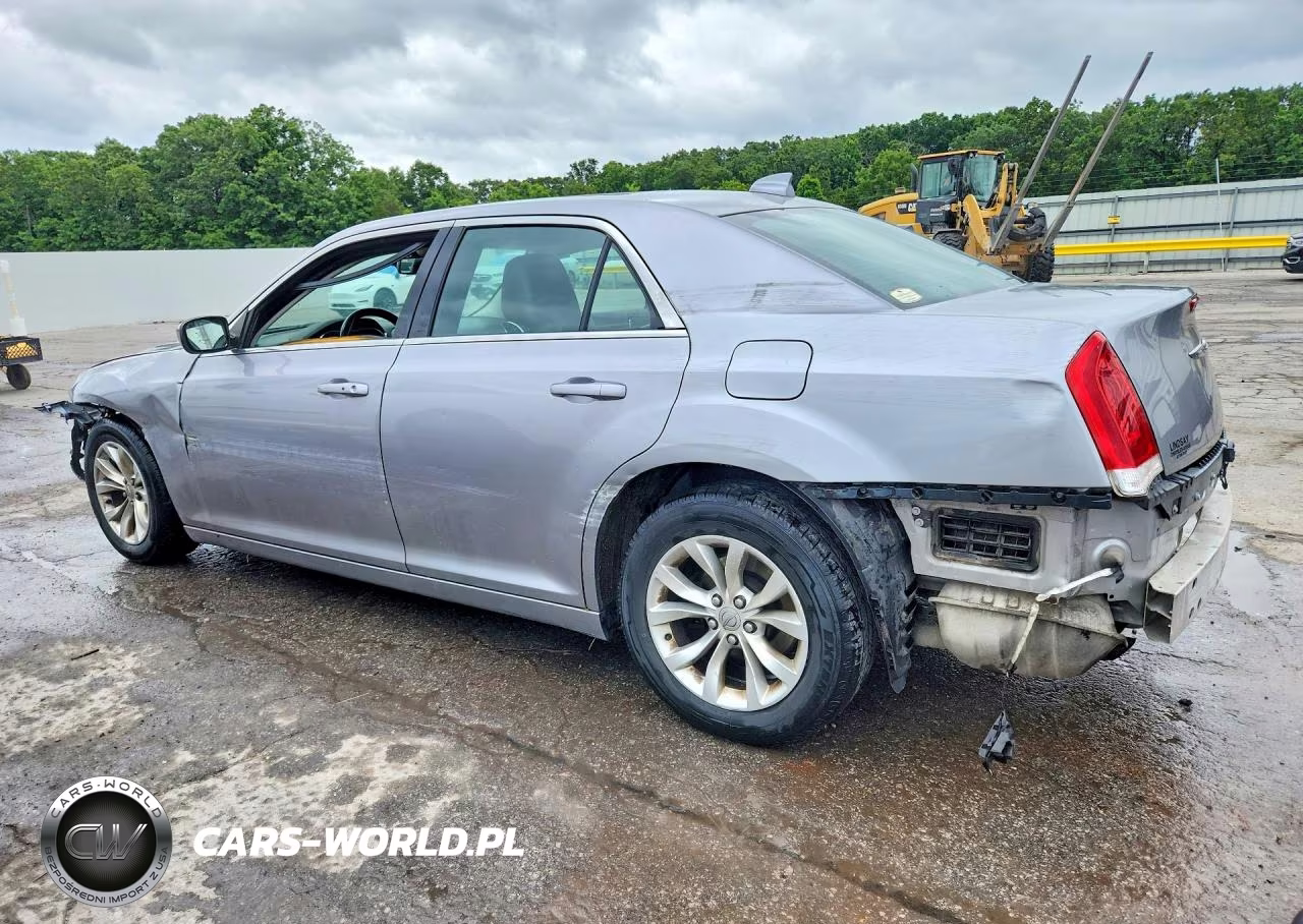 2015 Chrysler 300 Limited VIN:2C3CCAAG5FH837714 - 2