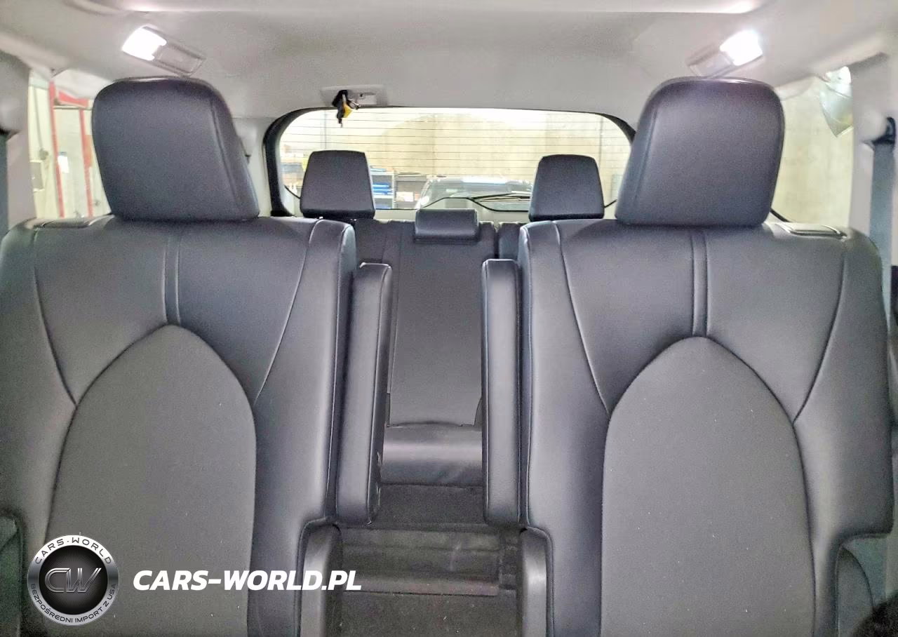 2024 Toyota Grand Highlander Xle VIN:5TDAAAB57RS064921 - 10