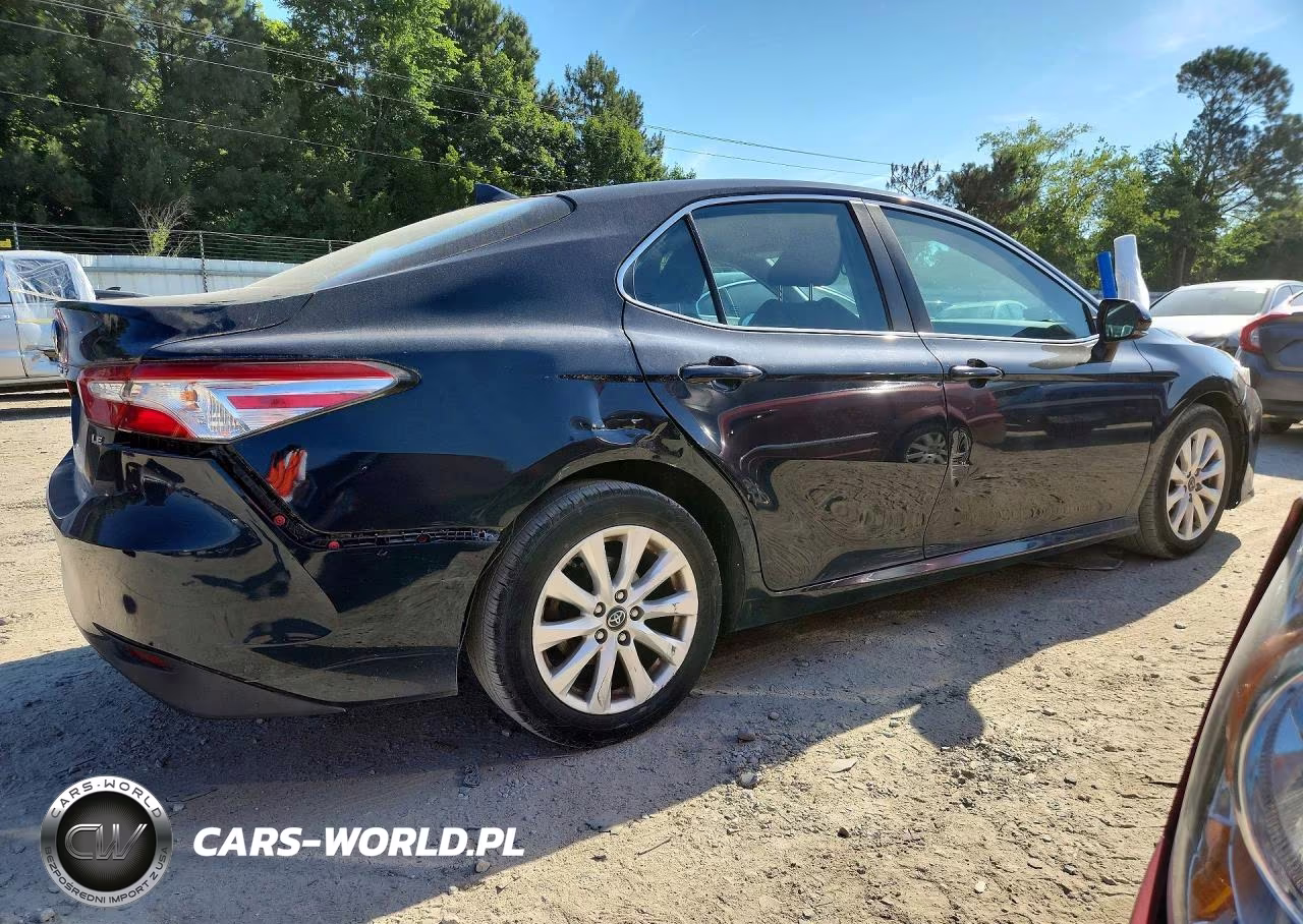 2019 Toyota Camry Le VIN:4T1B11HK2KU238182 - 3