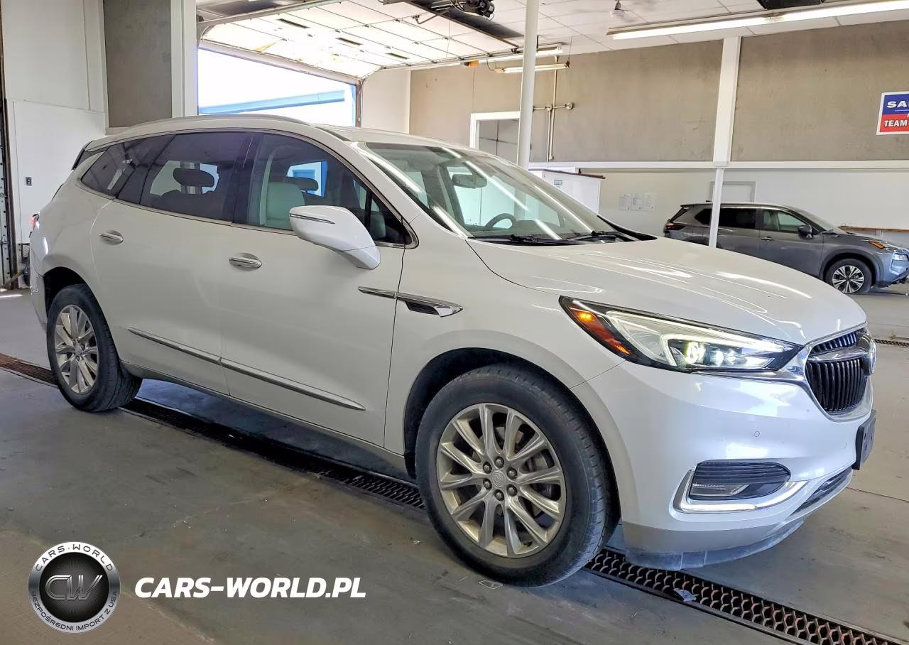 2018 Buick Enclave Premium VIN:5GAEVBKW3JJ246414 - 4
